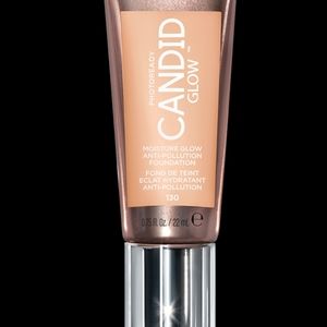 NWT Revlon Photoready Candid Glow Foundation